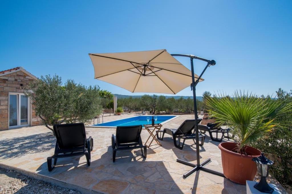 Holiday Home My Summer House Supetar Exterior foto