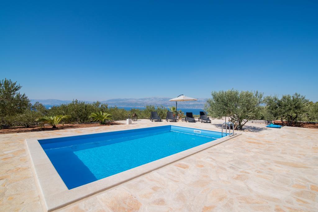 Holiday Home My Summer House Supetar Exterior foto